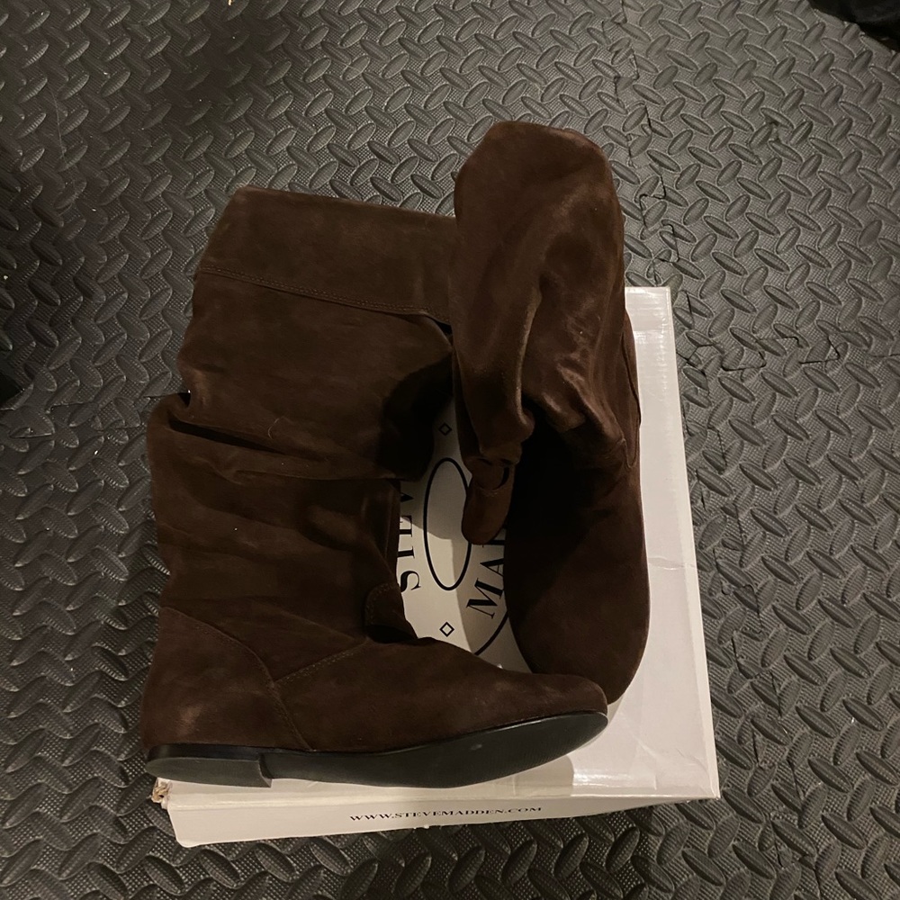 Steve Madden suede boots